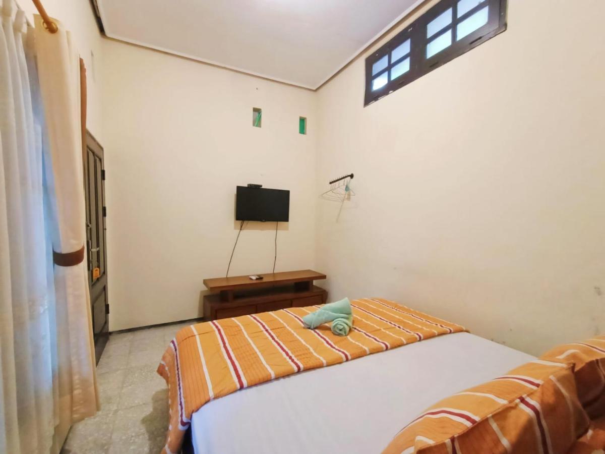 Rumah Kami Guest House Джокьякарта Экстерьер фото